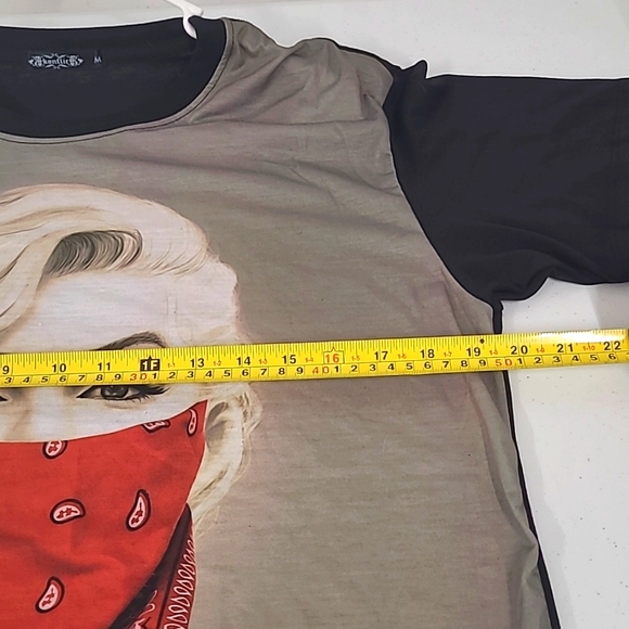 Like new Konflic graphic tee size M. - Picture 5 of 7